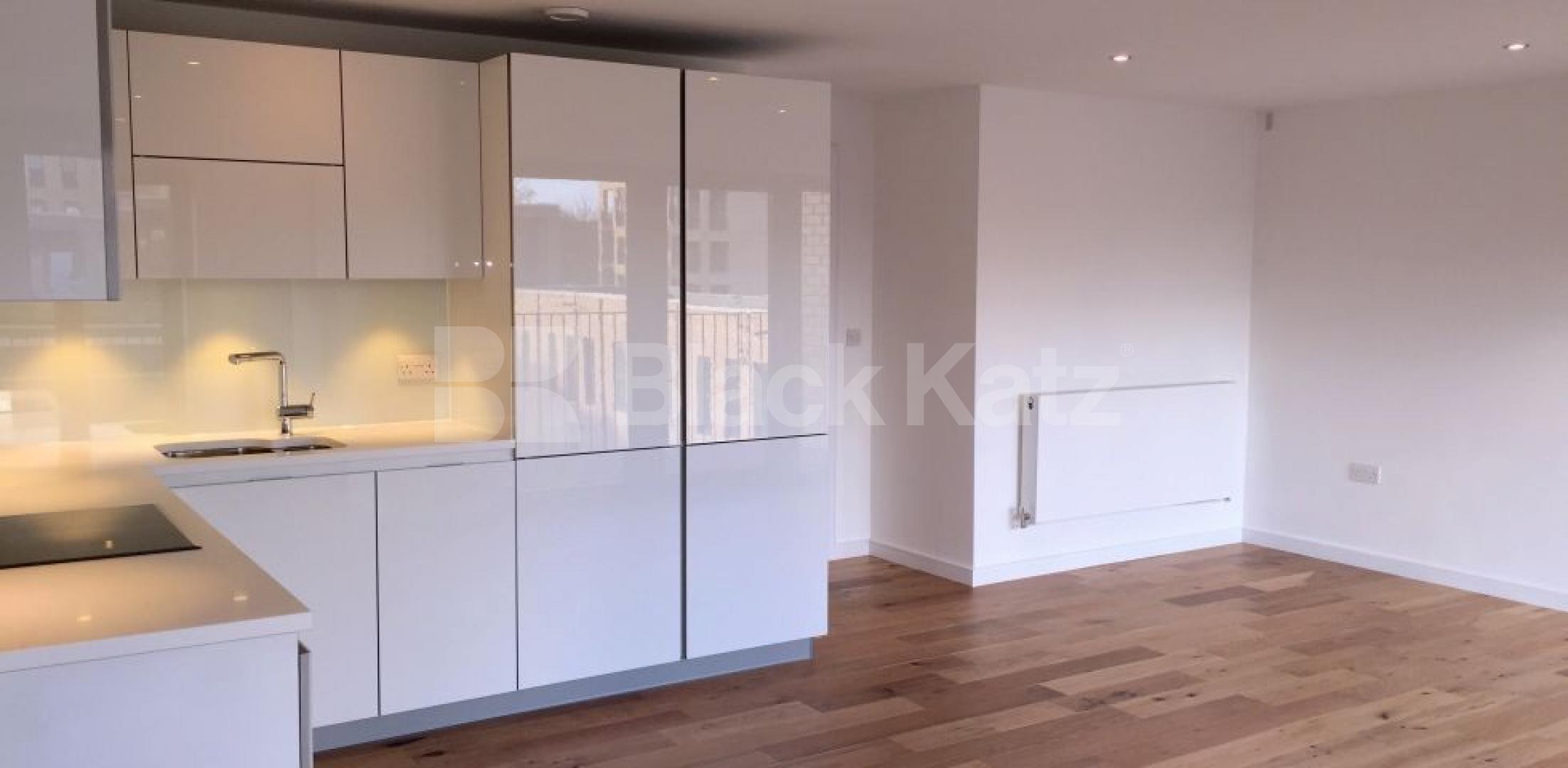 			UNDER OFFER , 2 Bedroom, 1 bath, 1 reception Apartment			 Bramah Road (Oval Quarter), Oval
